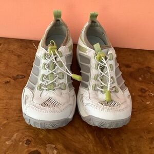 BASS Tiber 3407-100 Women's Shoes, Size 7M Breathable Trail & Water Sneakers